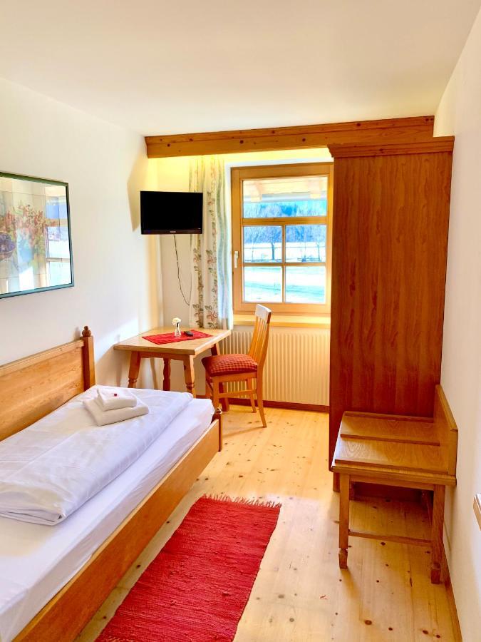 Gutshof Zum Schluxen Pinswang Exterior foto